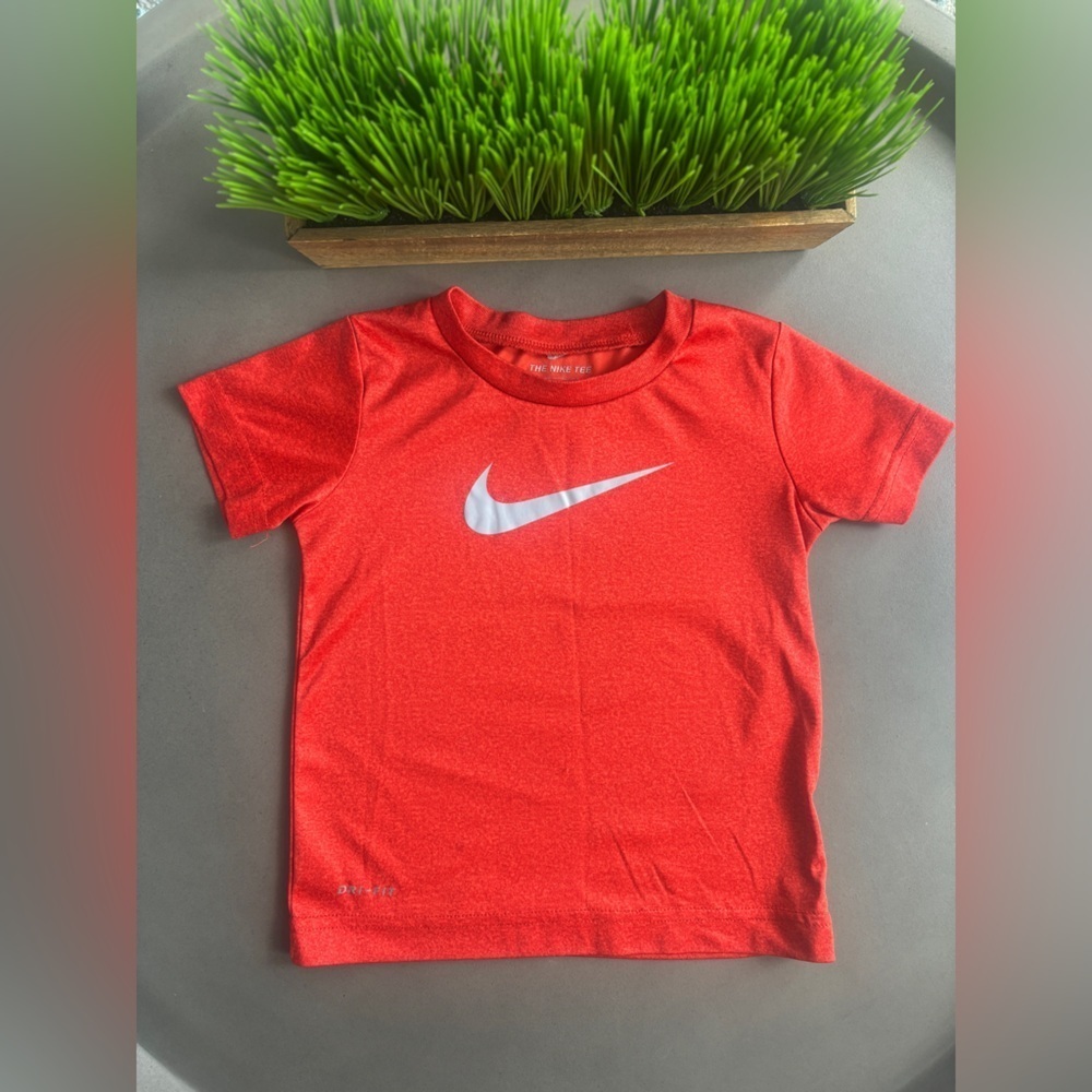 Nike Kids Dry Fit Bright Red Short Sleeve Tee Size 3T